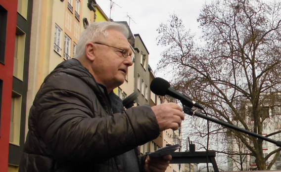 Torsten Lange, Gründungsmitglied der Grünen auf der Friedensdemo in Köln, 4.02.2023. Bild: Felicitas Rabe