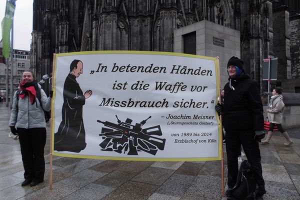 Protestaktion gegen Soldatengottesdienst im Kölner Dom, 19.01.2023 Bild: Felicitas Rabe