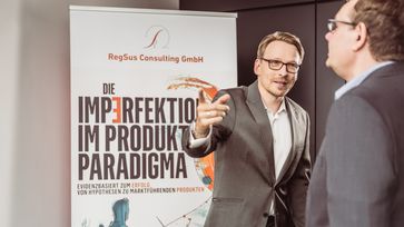 René Schröder  (2025) Bild: RegSus Consulting GmbH Fotograf: König Photographie
