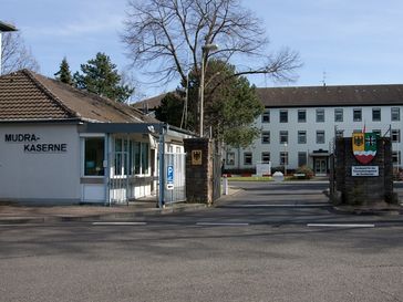 Haupttor der Kaserne in Köln-Porz Bild:  Presse- und Informationszentrum Personal