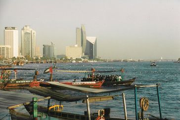 Dubai mit Dubai Creek – Tradition und Moderne (Symbolbild)