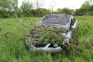 Verunfallter PKW Bild: Polizei