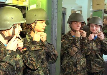 Soldatinnen bei der Bundeswehr (Symbolbild)