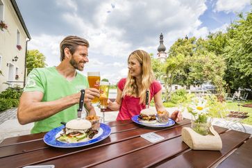 Einkehr beim Kapplwirt auf der Waldsassener Genusswanderung Bild: Oberpfälzer Wald Fotograf: Thomas Kujat