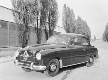 BORGWARDs Hansa 1500 setzte mit Pontonform Akzente.  Bild: "obs/BORGWARD Group AG"