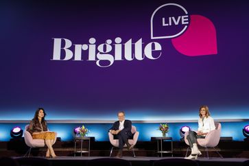 Brigitte Huber, Armin Laschet und Meike Dinklage bei BRIGITTE LIVE mit Armin Laschet Bild: Getty Images für BRIGITTE Fotograf: Franziska Krug