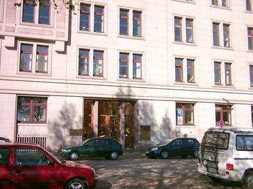 Sitz des Afrika-Vereins in Hamburg, Neuer Jungfernstieg 21.
