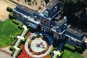 Das Bahnhofsgebäude auf der Neverland Ranch