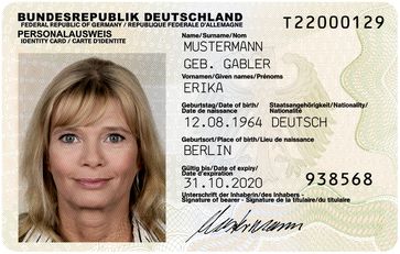 In der Bundesrepublik Deutschland seit 1. November 2010 ausgegebener Personalausweis mit den Daten von Erika Mustermann[1]