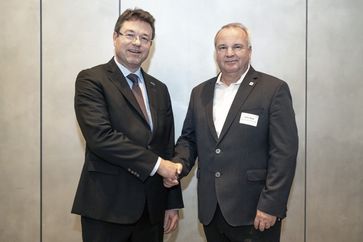 Bild: "obs/Arbeitgeberverband HessenChemie/Arne Landwehr"