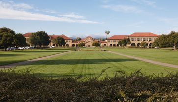 Haupteingang der Stanford University