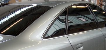 Audi A6 mit getönten Scheiben