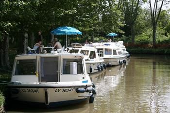 Ferien auf dem Canal du Midi in Südfrankreich. Jetzt warnt der ACE vor einem Streik der Schleusenwärter. Bild: ACE / M. Hillgärtner