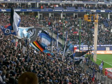 Fans bei Heimspiel vom HSV