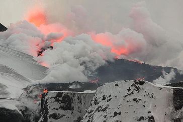 Ausbruch des Eyjafjallajökull 2010 Bild: Boaworm / de.wikipedia.org