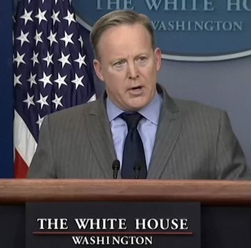 Sean Spicer im Januar 2017 im Weißen Haus, Washington D. C.