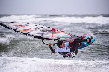 Philip Köster Bild: "obs/Mercedes-Benz Windsurf World Cup / Green Seven Summit/Tino Wichmann"