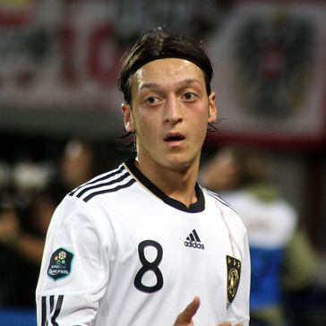 Mesut Özil im Juni 2011