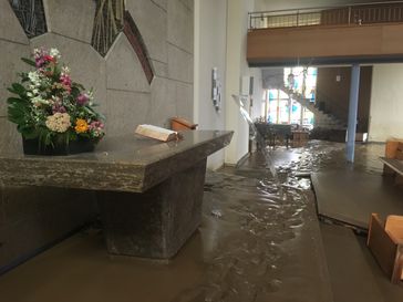 Die Martin-Luther-Kirche in Bad Neuenahr nach der Flut. Bild: Evangelische Kirche im Rheinland (EKiR) Fotograf: Andrea Stenzel