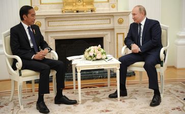 Der russische Präsident Wladimir Putin empfängt den indonesischen Staatschef Joko Widodo im Kreml, 30. Juni 2022 Bild: Kreml-Pool / www.globallookpress.com