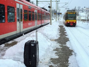 Die Bahn kommt...außer bei Schnee, Regen, Wind, Hitze, Kälte.... (Symbolbild)