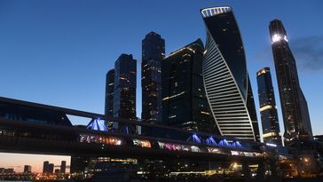 Die Bagration-Fußgängerbrücke und das Moskwa City International Business Centre. Bild: Sputnik / Kirill Kallinikov