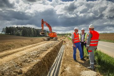 Erdverlegung von Hochspannungskabeln für 110 kV