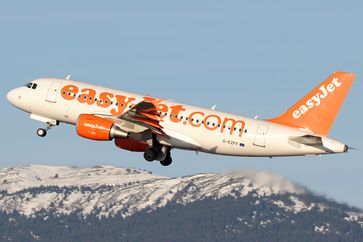 Eine Airbus A319-100 der easyJet