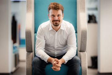 Paul Eilfeld (2025) Bild: Büromöbel Experte Fotograf: Büromöbel Experte