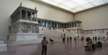 Der Pergamonaltar, auch bekannt als "Thron Satans" (Symbolbild)