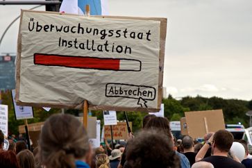 Totalüberwachung: Nur Menschen mit wahnhafter Angststörung brauchen einen Überwachung aller anderer Menschen auf dem Planeten (Symbolbild)