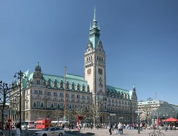 Der Senat tagt im Hamburger Rathaus Bild: Daniel Schwen / de.wikipedia.org