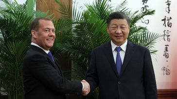 Dmitri Medwedew und Xi Jinping beim Treffen in Peking am 21. Dezember 2022 Bild: Sputnik / Jekaterina Schtukina