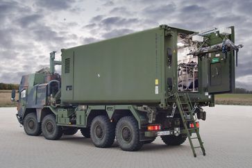 Der geschützte Verwundetentransportcontainer (GVTC) dient dem Transport von bis zu acht stabilisierten Patienten auf dem Landweg.  Bild: Bundeswehr Fotograf: PIZ Ausrüstung, Informationstechnik und Nutzung