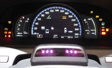 Fahrzeugdaten: Aufmerksamkeits-Assistent mit Infrarotsensoren am Lenkrad