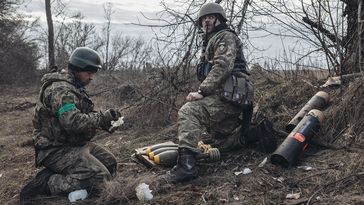 Archivbild: Ukrainische Soldaten. Bild: Gettyimages.ru / Diego Herrera Carcedo