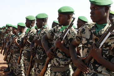 Mali: Malische Soldaten Bild: de.wikipedia.org