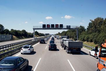 Stau Reise Autobahn Rückreise Rückreiseverkehr Sommerferien  Autobahn /  Bild: "obs/ADAC/ Daniel Delang"