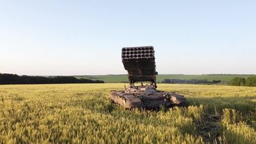 Flammenwerfersystem vom Typ TOS-1A Bild: Pressedienst des russischen Verteidigungsministerums / Sputnik