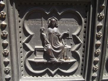 Justitia auf Portal des Baptisterium San Giovanni in Florenz (Symbolbild)