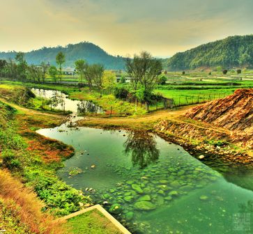 Hinter dem Begnash-Dam im Begnash Tal (See) Pokhara in Nepal (Symbolbild)