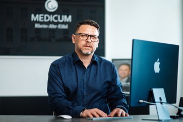 Dr. Csaba Losonc  (2025) Bild: MEDICUM Rhein-Ahr-Eifel GmbH Fotograf: MEDICUM Rhein-Ahr-Eifel GmbH