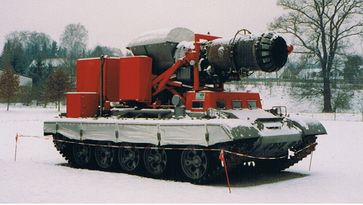 Abgaslöschfahrzeug „Hurricane“ auf Fahrgestell eines russischen Kampfpanzers