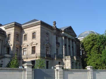 Das Berliner Reichstagspräsidentenpalais als Sitz der Deutschen Parlamentarischen Gesellschaft (DPG)