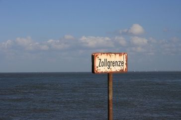 Zoll & Zölle (Symbolbild)