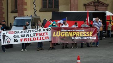 Lügenpresse Banner (Symbolbild)