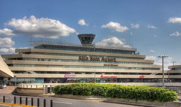 Flughafen Köln/Bonn „Konrad Adenauer“ Bild: Raimond Spekking / CC-BY-SA-3.0 (via Wikimedia Commons)