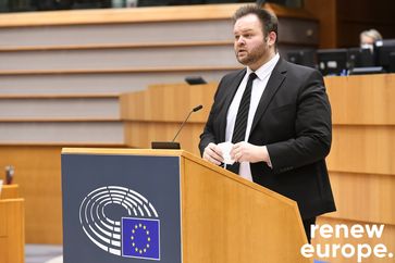 Engin Eroglu, MdEP, bei einer Rede im Europäischen Parlament  Bild: Engin Eroglu MdEP (Renew Europe Fraktion) Fotograf: Engin Eroglu MdEP (Renew Europe Fraktion)