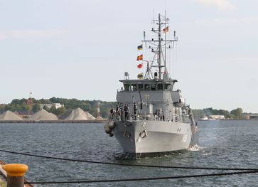 Nach 6 monatiger Abwesenheit ist das Minenjagdboot Weilheim wieder in seinem Heimathafen