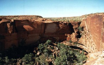Der Kings Canyon ist Teil und Hauptattraktion des Watarrka-Nationalparks im australischen Northern Territory.